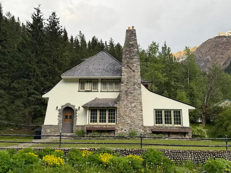 Beautiful old chimney fireplace in Seattle home